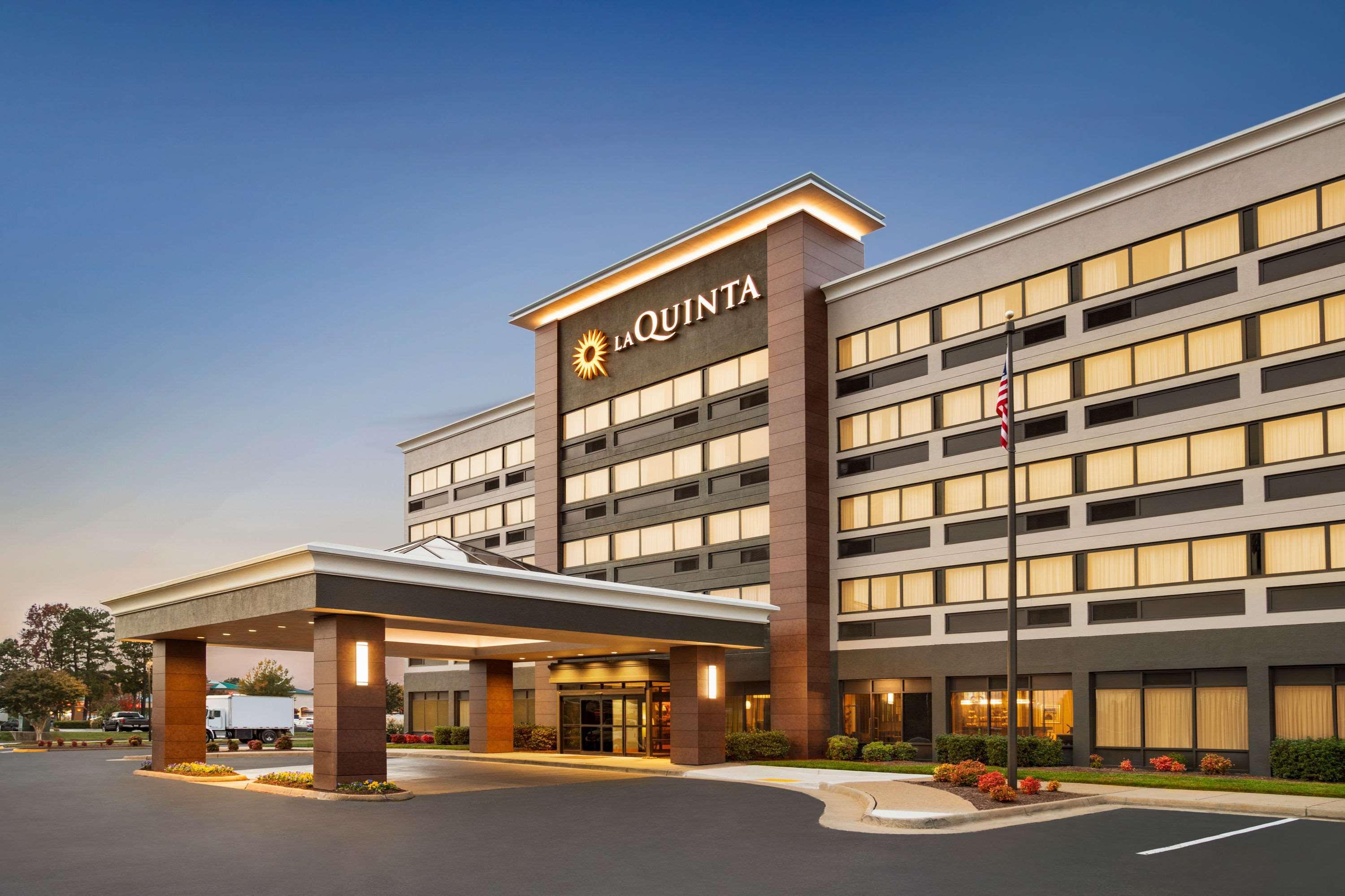 La Quinta Inn & Suites By Wyndham Richmond-Midlothian Exterior photo